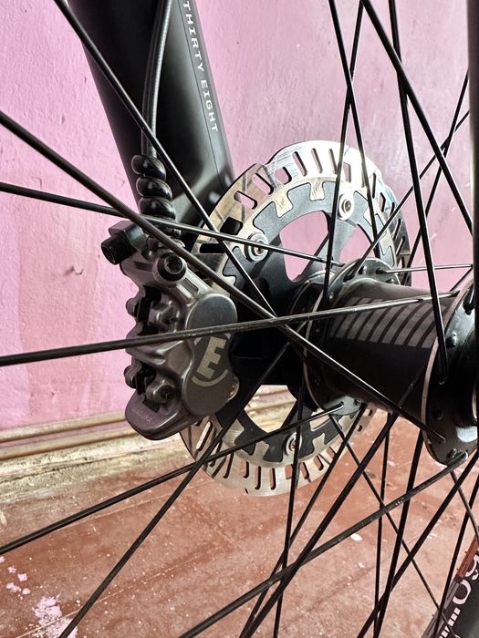 Yt Tues 2016 marime M