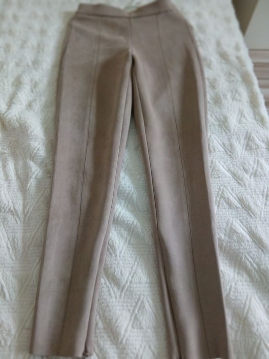 Pantaloni zara noi fără eticheta