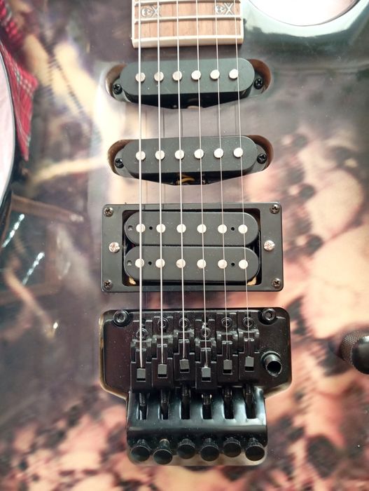 Електрическа китара ROCKTILE.