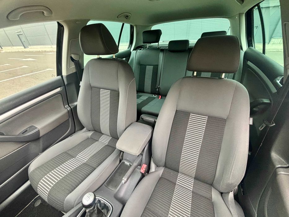 VW Golf 1.9 Tdi United /Climatronic/Scaune incalzite/Comenzi volan