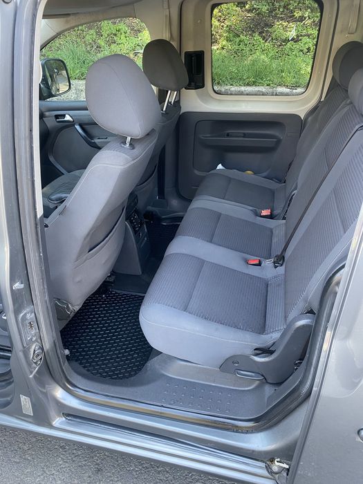 VW Caddy maxi 2011