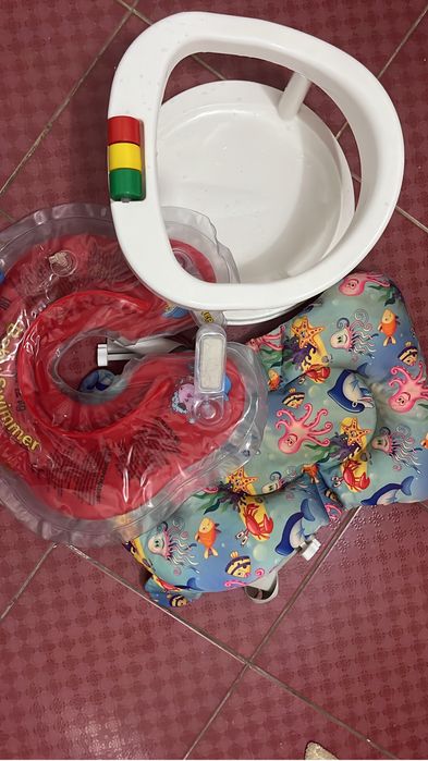 Отдам принадлежности для купания