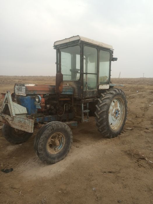 Т28 трактор ва прицеп сотилади