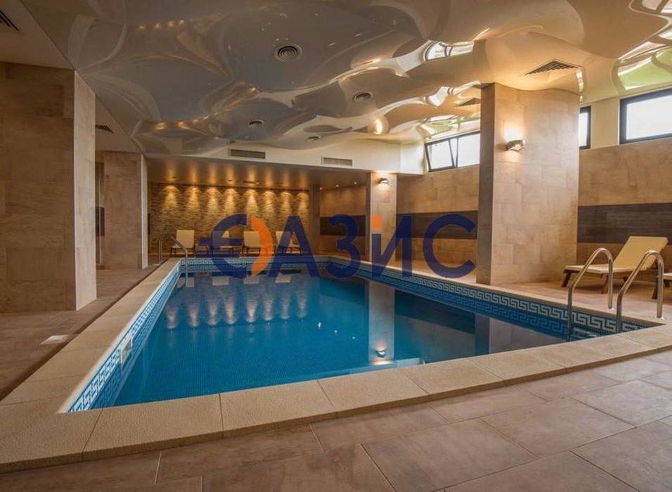 Продава се Двустаен апартамент в Свети Влас - 111 кв.м за 1442 €/кв.м - Снимка #13