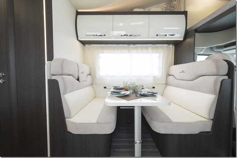 Inchiriere autorulota pentru 6 persoane cu preluare din Cluj Napoca