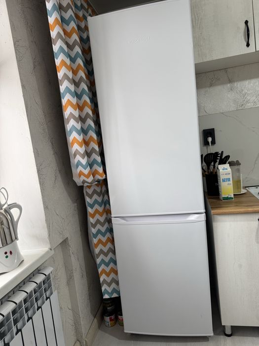 Срочно продаю Холодильник