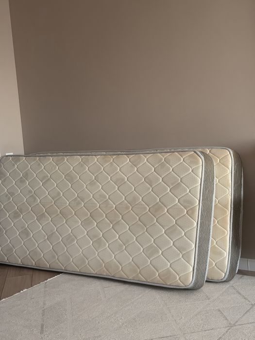 Продам 2 матраса  90*200