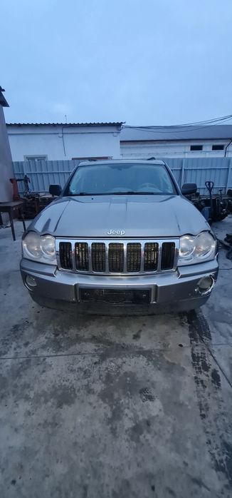 Dezmembrez jeep grand cherokee wk