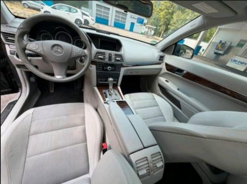 Vand Mercedes-Benz  E180 Coupe