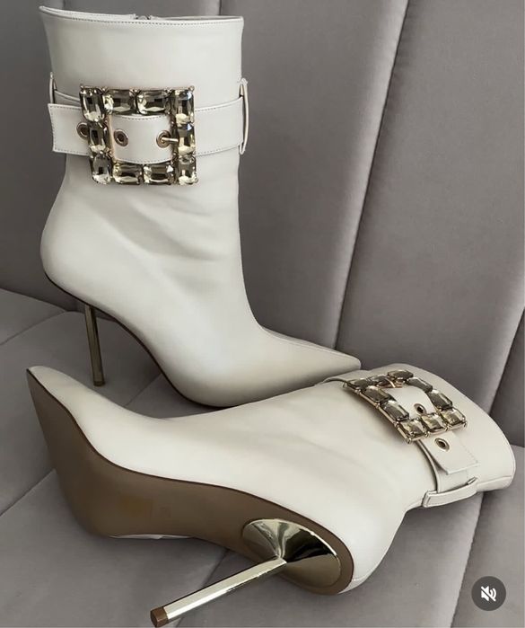 Продам женскую обувь