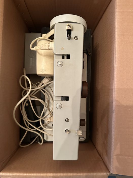 Электрическая многофункциональная швейная машинка Чайка 134м