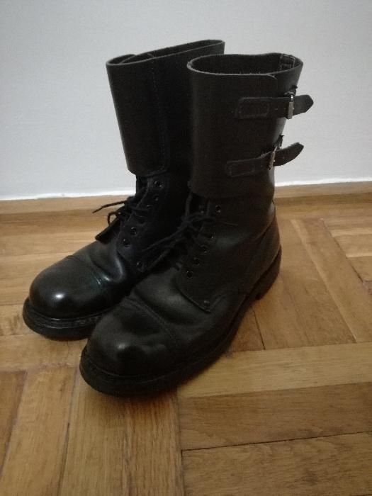 Bocanci piele naturala, solide, marimea 42