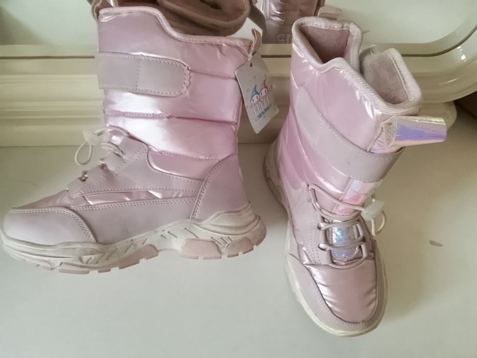 Новые сапожки для девочек