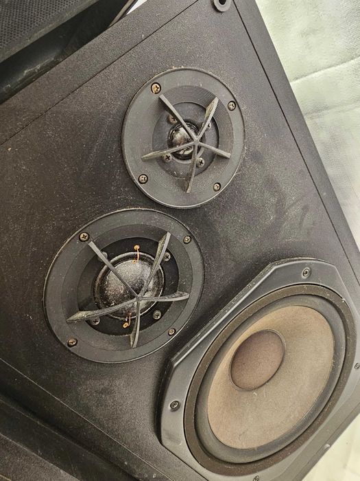 Fisher SME280 2x80W 8ohm three way speaker system
