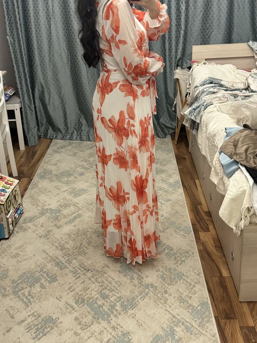 Продам вечерние платья