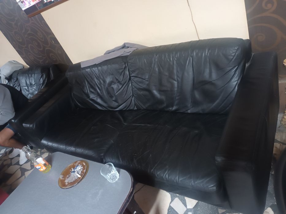 Mobilier bar canapele mese