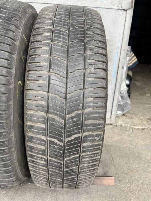 2 бр. летни гуми за бус  215/65/16C Uniroyal 7+ mm DOT 0920