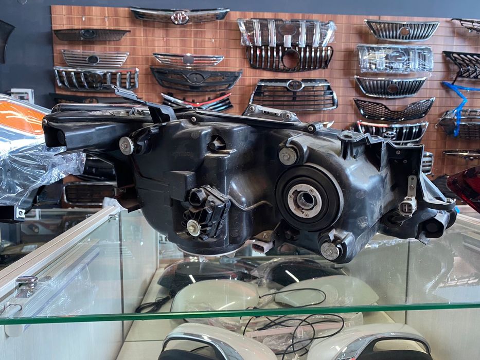 Фары для Toyota Camry 55 Exclusive