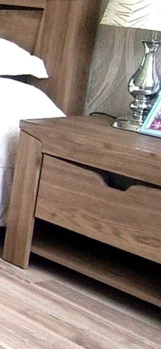 Продам спальный гарнитур