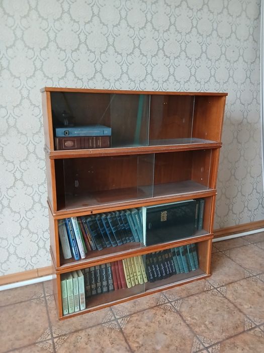 1 сервант и полки качество