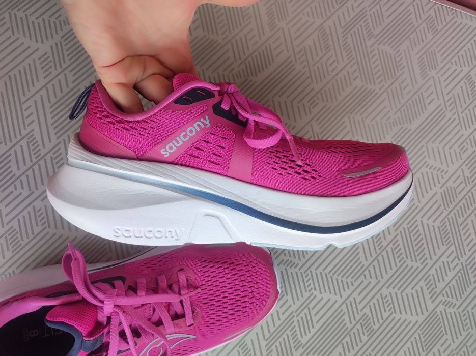 Saucony guide 18  нови 39 н
