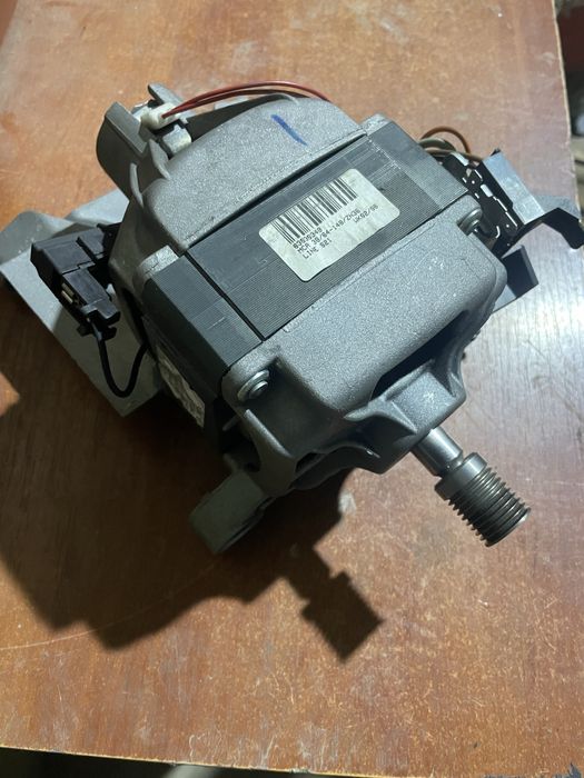 Двигатель от стиральной машины