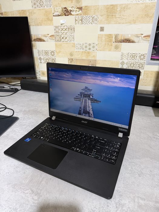 Acer travelmate Core i7 1135g7 1tb ssd nvme Notebook