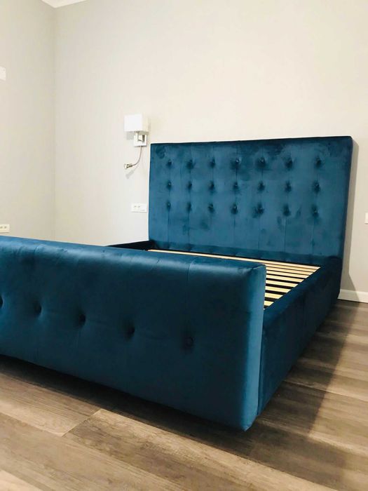 Paturi tapitate cu lada de depozitare si garantie