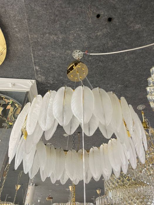 Есть люстры по выгодной цене, пишите