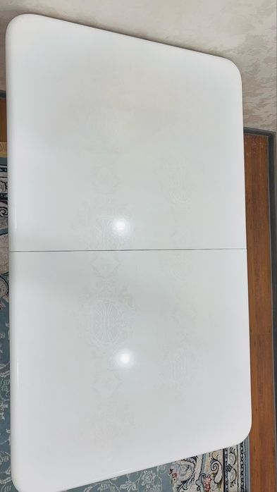 Стол со стульями