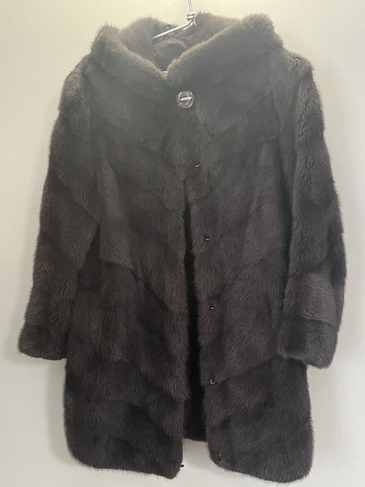 Продам норковую шубу