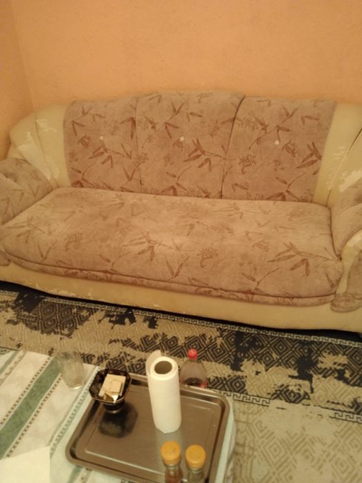 продам диван и кух гарнитур срочно