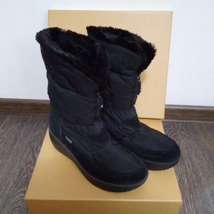 Сапоги женские 36 размер