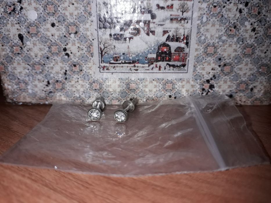 Пуссеты с фианитом