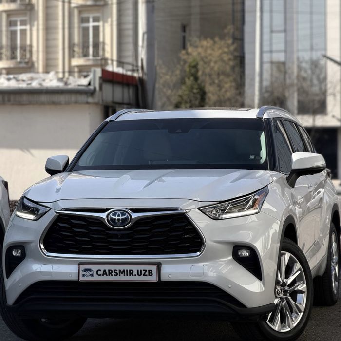 Toyota Highlander 2024 — 2