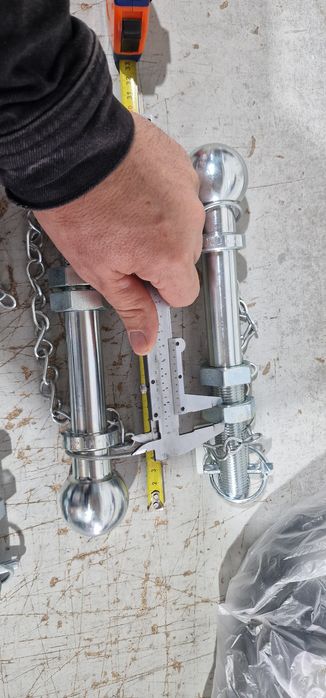 Bolt cui remorcare bila 3.5 tone lung preț 185 lei se poate trimite pr