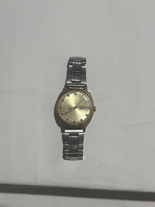 Ръчен часовник Slava