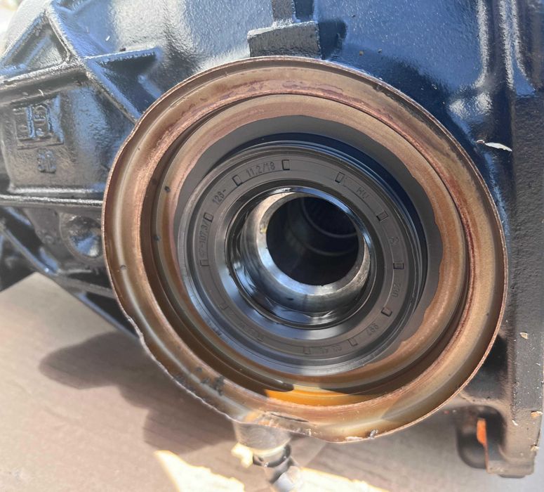 Diferential spate Mercedes E-Class W213 A2133503808