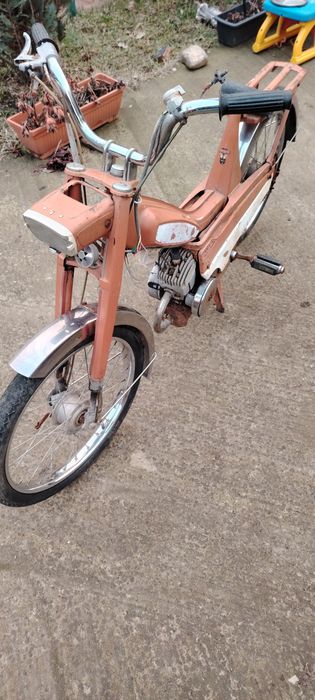Moped Motobecane