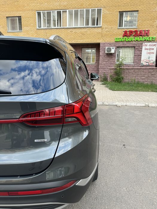 Продаётся Hyungai Santa  Fe самая полная комплектацыя