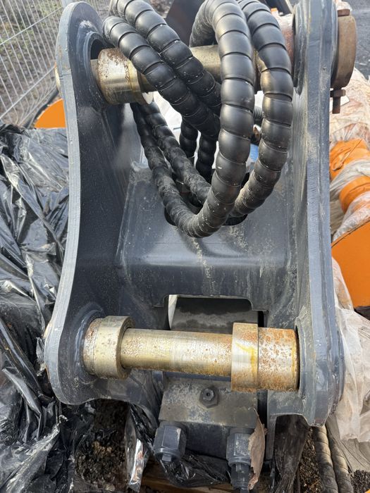 Новый гидромолот на Экскаватор 3/1