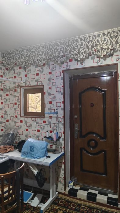 3 honalik yevro rimont qilingan 1 chi etaj oldi arqa agarot bor