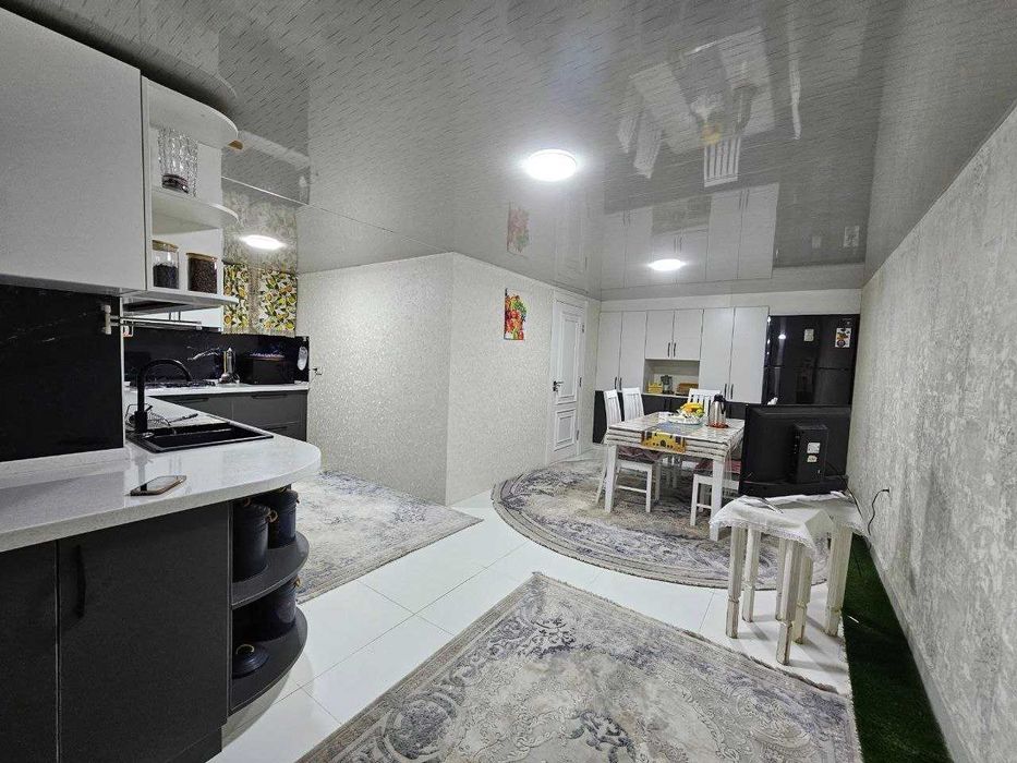 Сергели. Хонтепа махалляси. 3.3 сотихда 6 хонали 3 каватли уй сотаман.