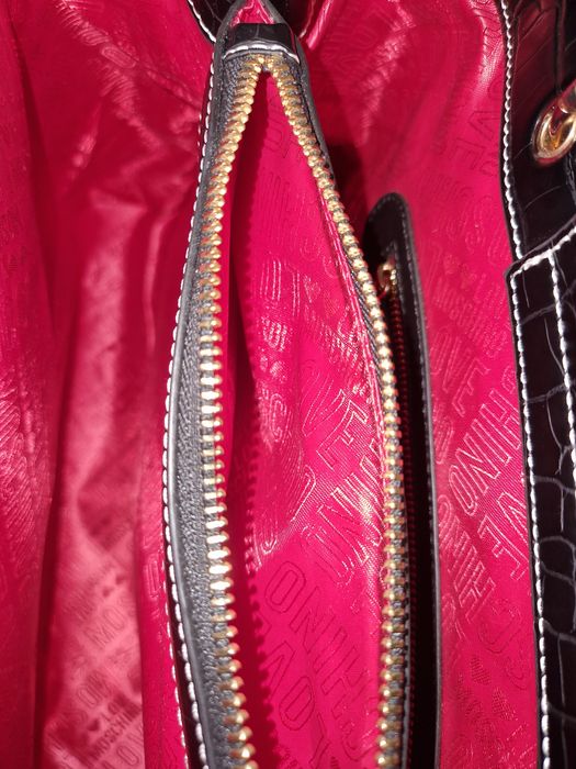 НОВА -LOVE MOSCHINO - Heart-motif Tote Bag In Black
Heart-motif Tote B