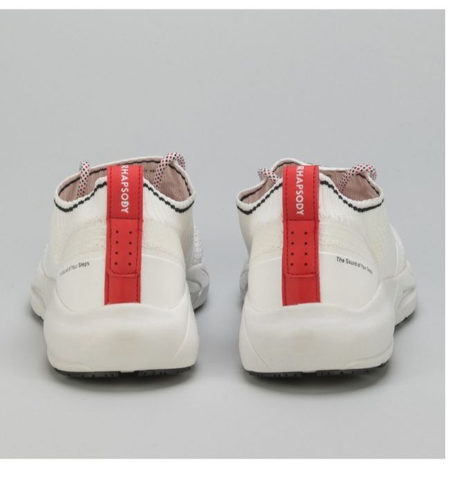 Кроссовки летние стильные