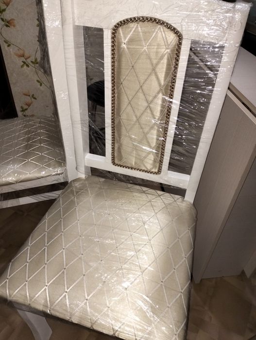 Продам стол со стульями