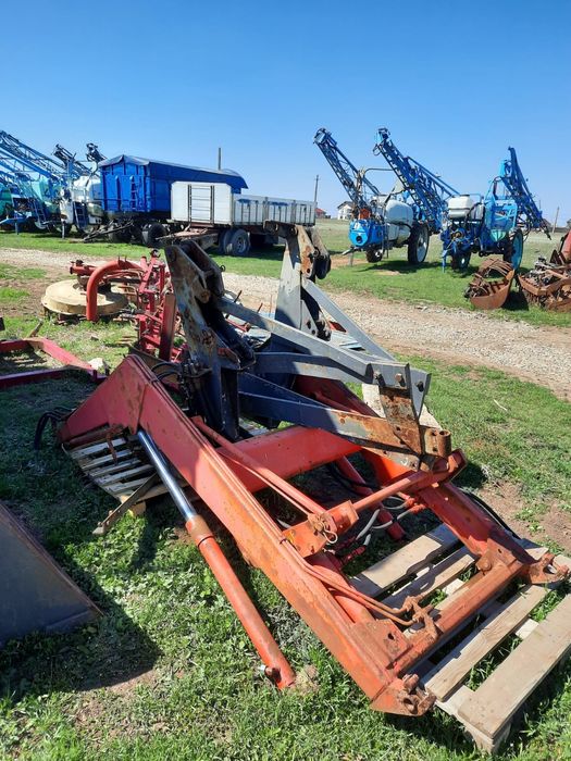 Incarcator tractor fiat