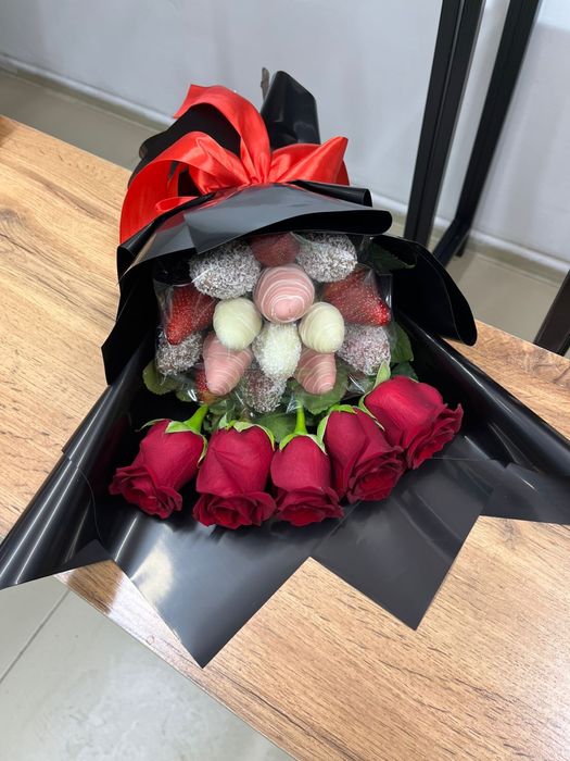 Клубника в шоколаде  Астана