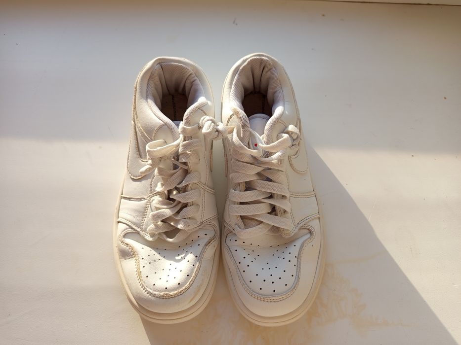 Кроссовки Nike кожаные
