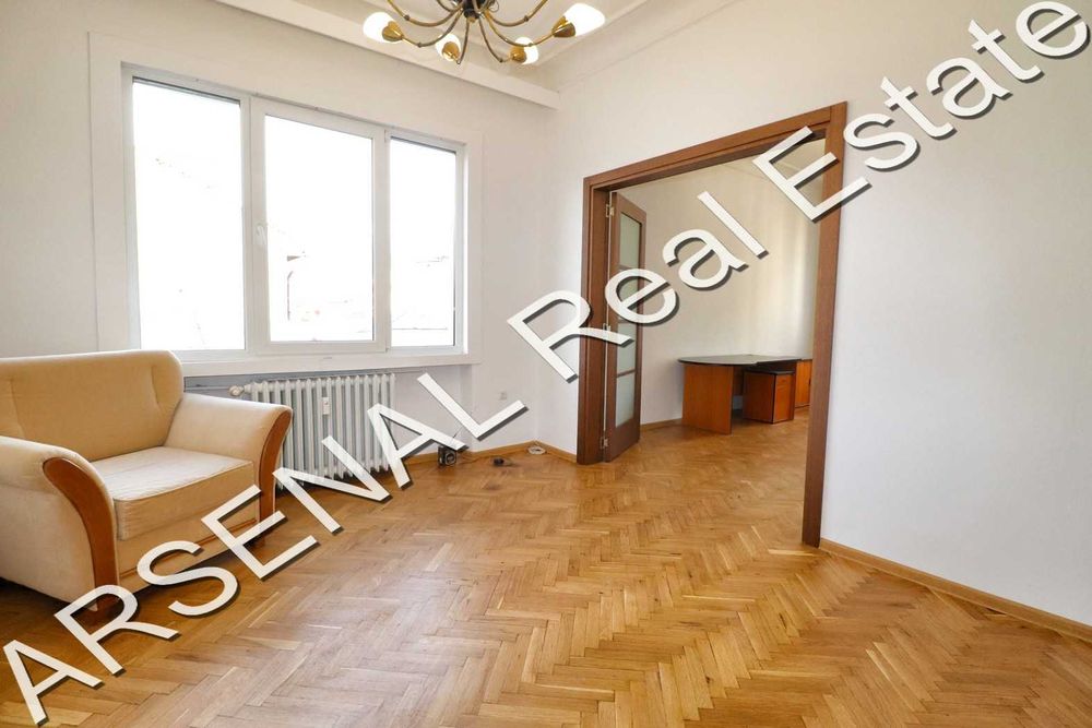 Дава се под наем Многостаен апартамент в София, Център - 135 кв.м за 1000 € - Снимка #4